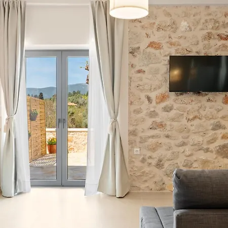 Orianthia Stone Holiday home