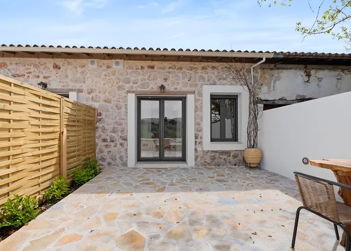 Orianthia Stone Semesterbostad *